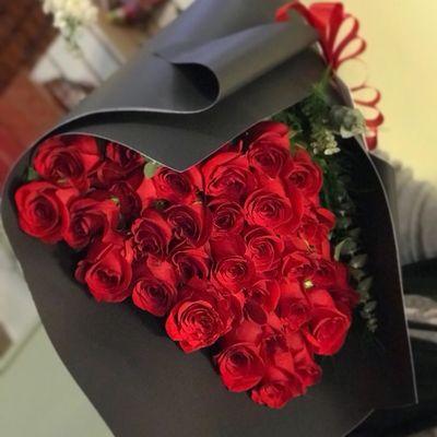 Red roses bouquet