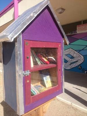 This little borrowing library has ABQ bike maps, too