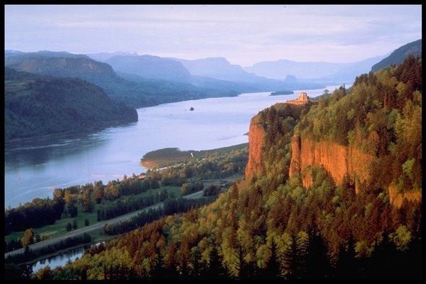 Crown Point Vista House - Columbia River Gorge