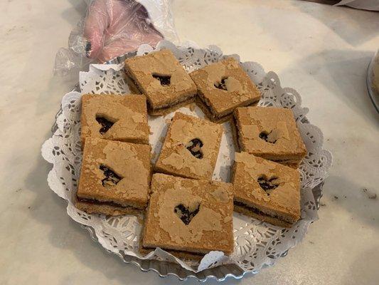 Linzer cookies