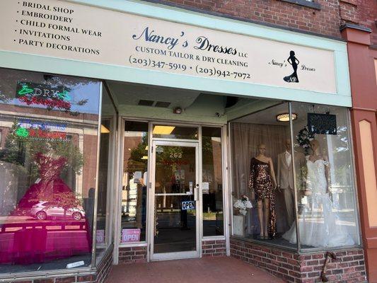 Store front of Nancy's Bridal and Tailor in Danbury, CT