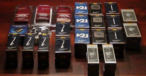 Reeds and accessories for clarinet and bass clarinet.