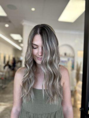 Dimensional highlight 
@hairby.sophienardi