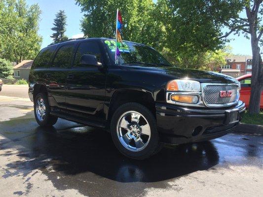 2004 GMC Yukon Denali AWD