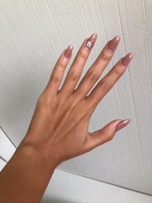 beautiful nails, amazing staff