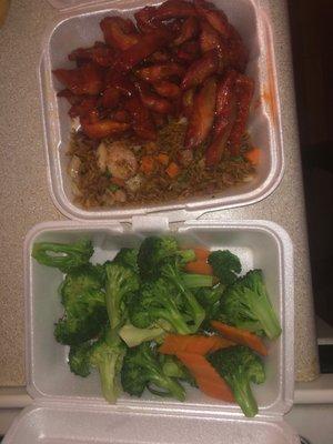 Boneless Spare Ribs Combo plate with House Fried Rice & a side of broccoli