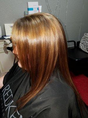 More of the chocolate base with honey highlights