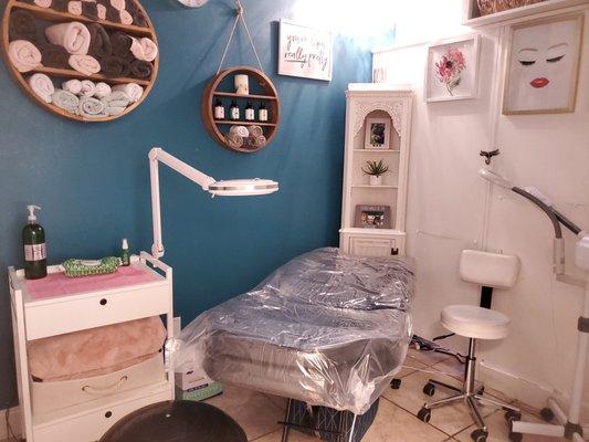 Esthetician Room at Dragonfly Permanent Makeup Salon Inc