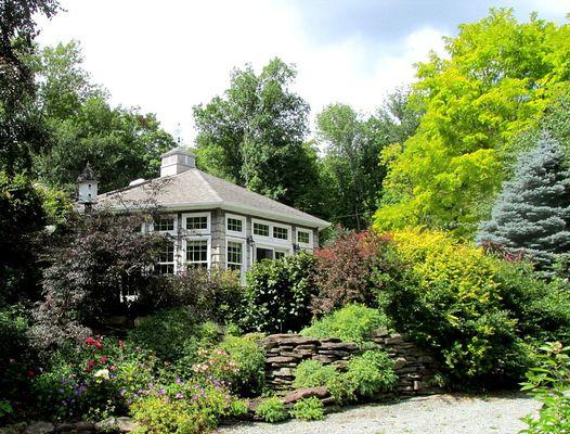 Greystone Gardens has a lovely restaurant on its grounds. The New Cafe at Greystone Gardens