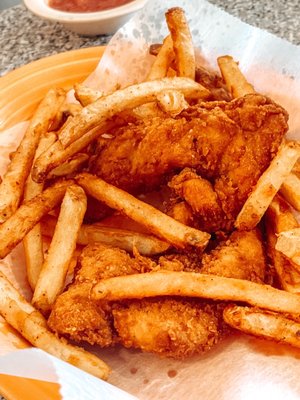 Kids chicken fingers and fries