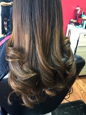 Beautiful curls and coloring!