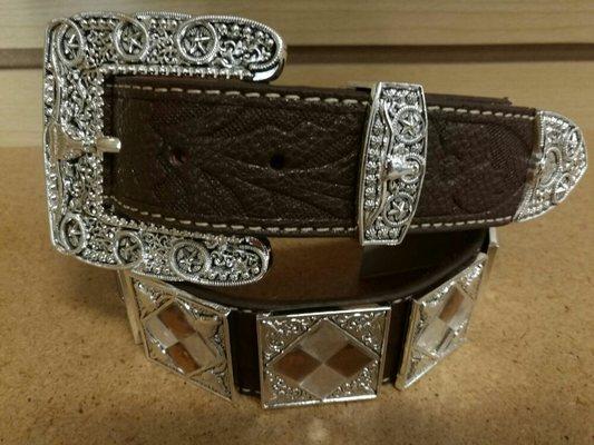 A Western Belt with extra sturdy black oiled  long horn buckle