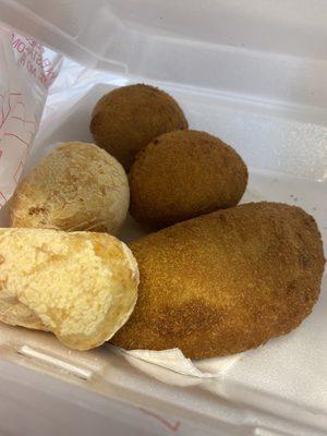 Pao de queso y Coxinha's frango and beef