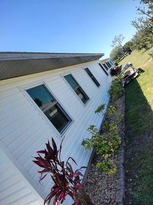 Mobile home siding Installation