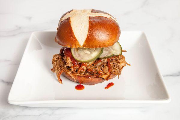 Pulled Pork Sandwich w/sticky bbq