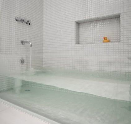 Clear Bathtub