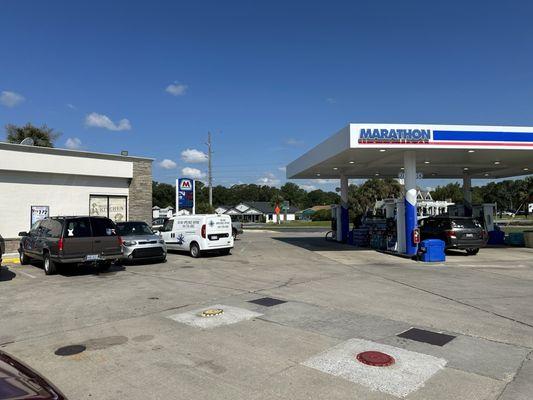 Marathon Gas Station / Minuteman Food Mart