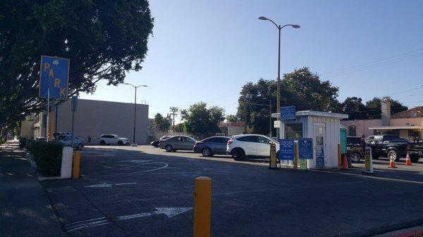 Cheapest Parking: Erwin & Van Nuys (Lot 630) 14517 Erwin Street Los Angeles, CA 91401