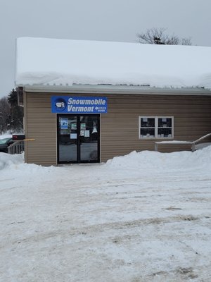 Snowmobile Vermont - Mount Snow