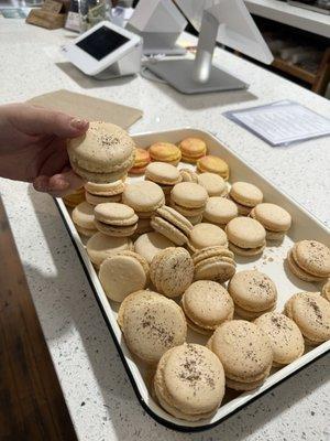 Free macrons!