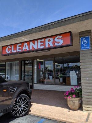 Clockwork Cleaners in Orange CA on 431 N Tustin St