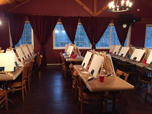 Creative Canvas Studio Sip and Paint night