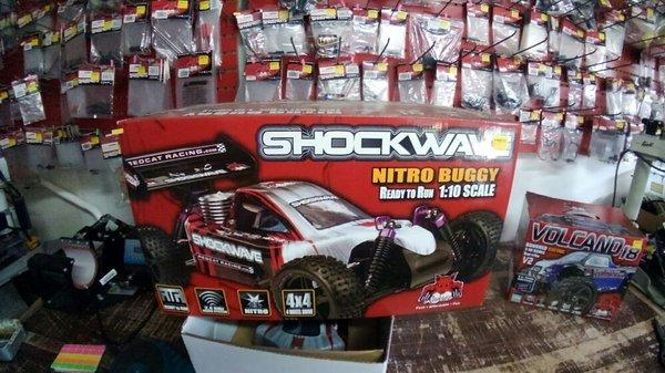 Shockwave nitro buggy.