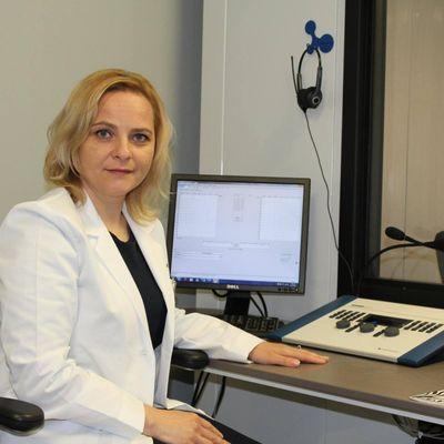 Cristina Bucur: 
 Hearing Instrument Specialist