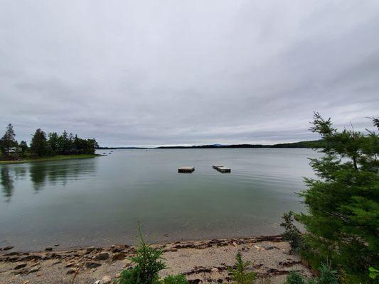 Lake/River/Bay view