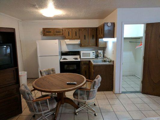 Double room with kitchen.