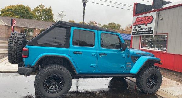 Jeep Wrangler Rubicon Recon