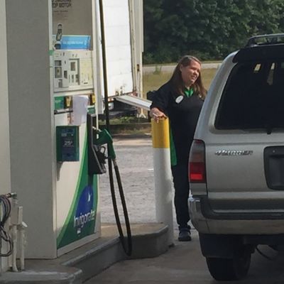 BP employee smoking by the distributor