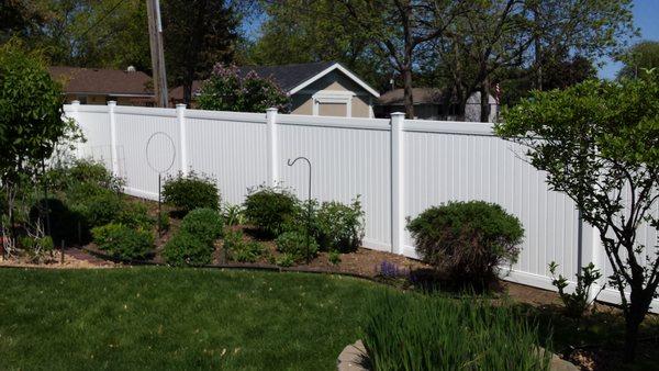 Bufftech Brand New Lexington Style White Vinyl Fence