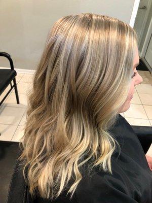 Highlights / Blonding Service & Layered Haircut