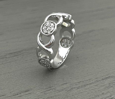 Custom 14K white gold and diamonds ring