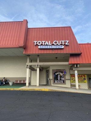 Total Cutz Barbershop