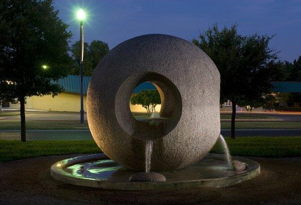 Earth Fountain, public sculpture in Fort Worth Tx