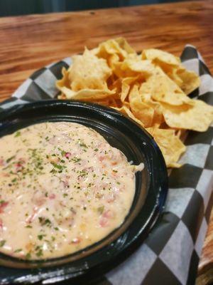 House smoked queso and chips