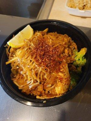 Pad Thai w/ Chicken, White Onion, Broccoli ($12.00)