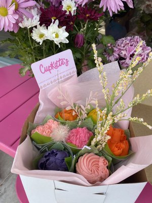 Mother's Day Cupcake Bouquet