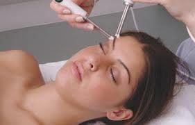 Microcurrent facial, "Lunch-time Face Lift" - Lifts, tones & tightens starting with the very first visit.