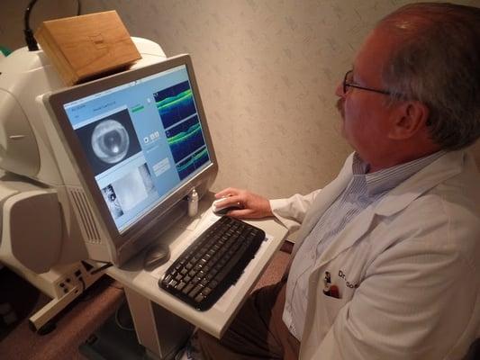 We use advanced technology for eye disease diagnosis