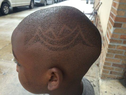 Kid design with hair cut