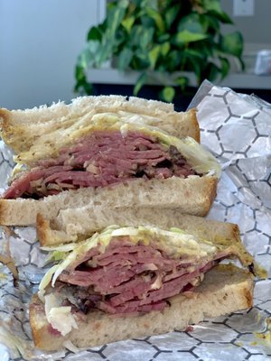 pastrami sandwhich