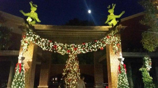 Trellis Display at The Shoppes at Webb Gin in Snellville, GA