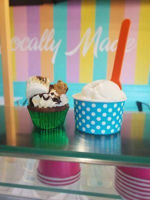 S'mores Cupcake & Marshmallow Ice-cream