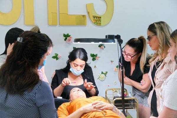 Classic Eyelash Extensions Course