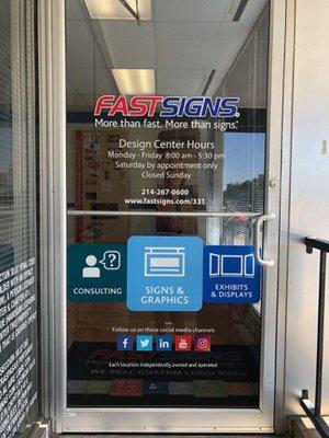 Welcome to FASTSIGNS Love Field!