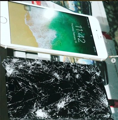 A before and after screen replacement. We do it all. No job is too big. If it is, we will provide you a better soultion.