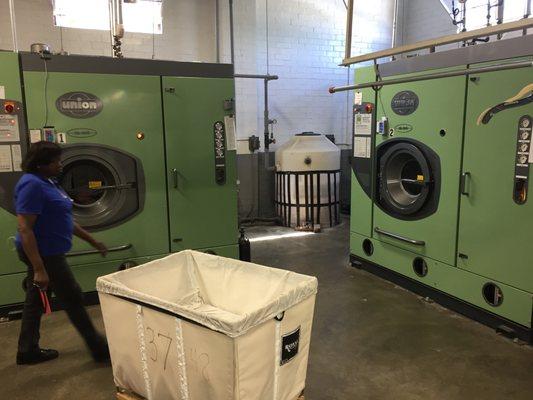 MODERN HYDROCARBON DRY CLEANING MACHINES